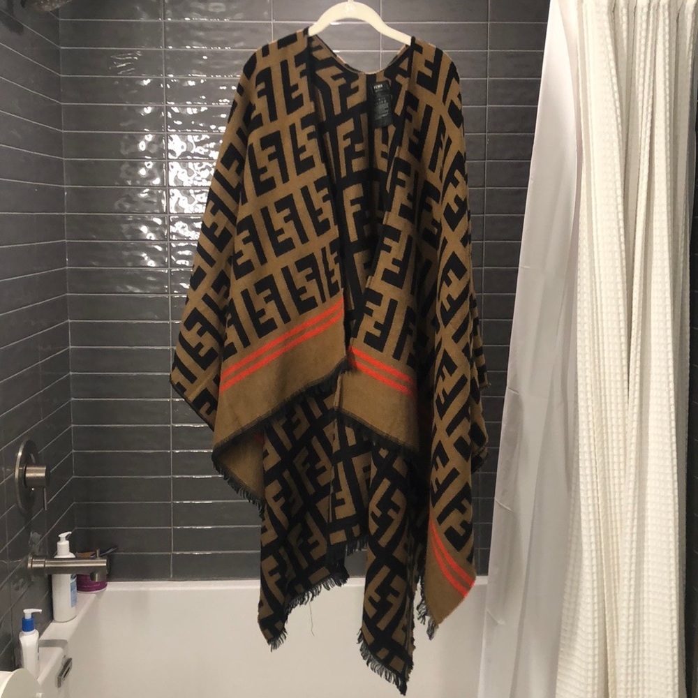 Brand poncho